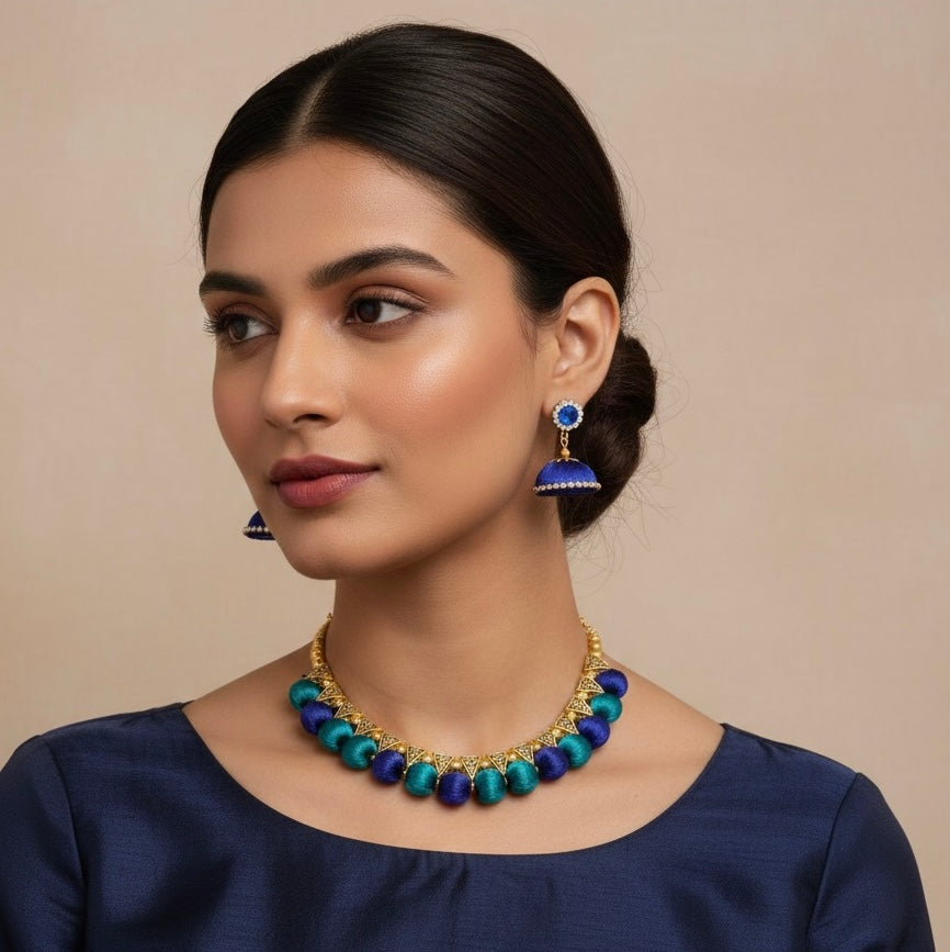 Silk thread multicolour choker set