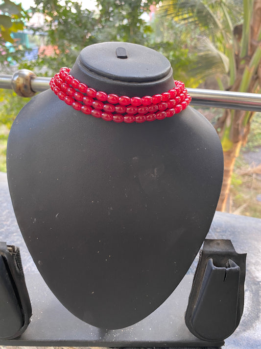 Glass bead choker (red)