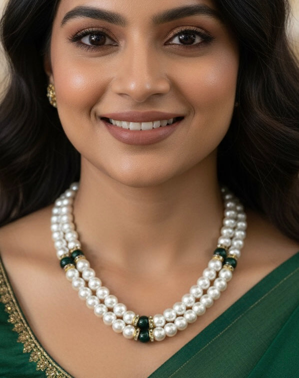 White and green pearl necklace