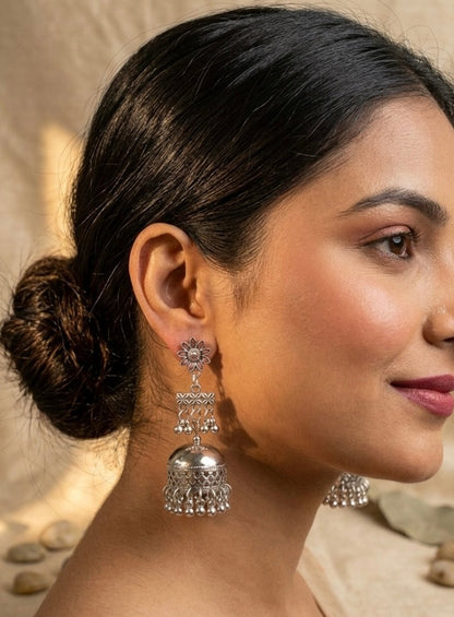 Floral top jhumka earring