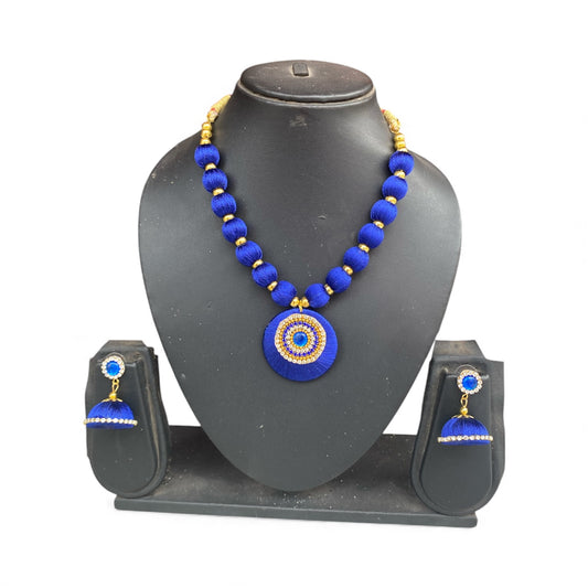 Silk thread single colour necklace blue