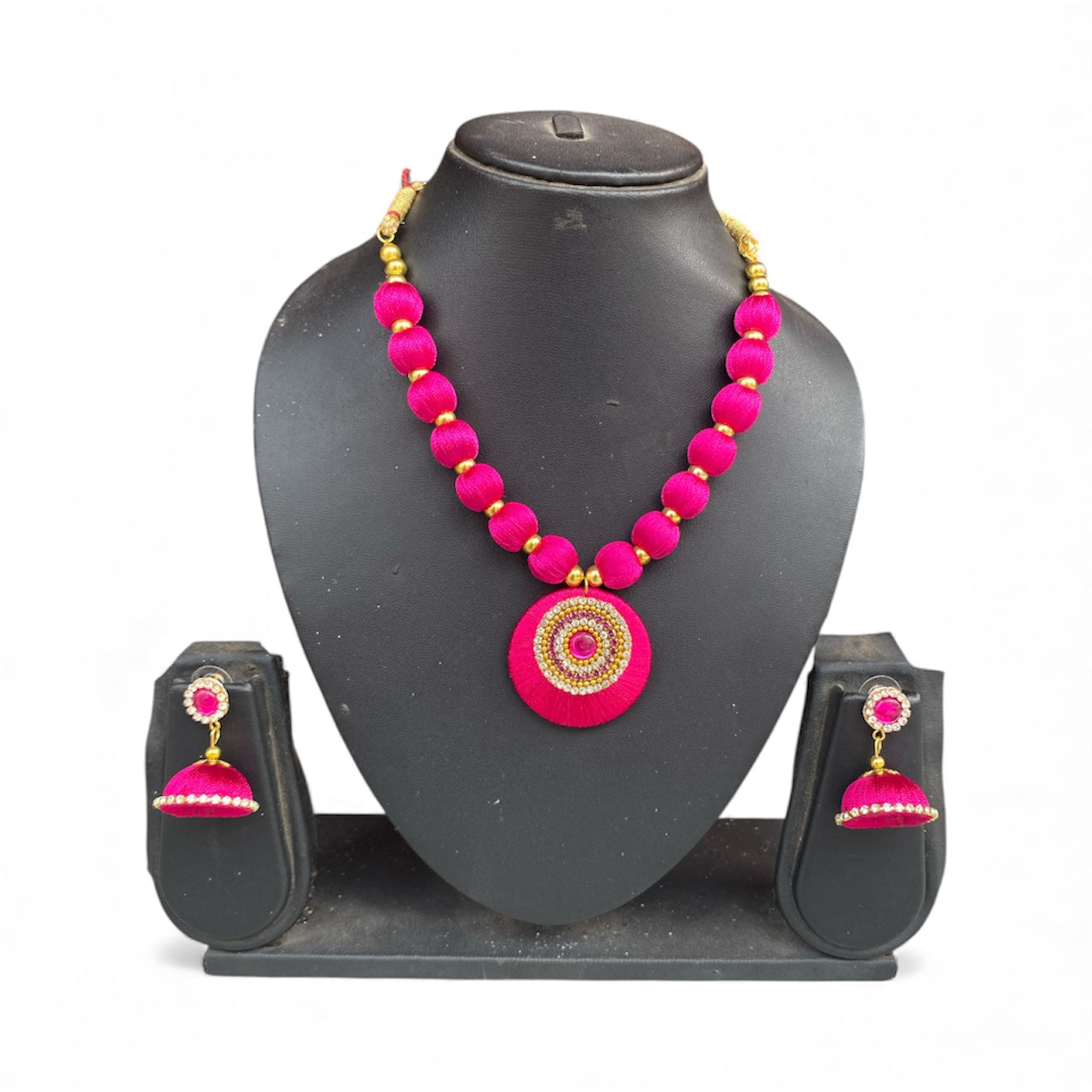 Silk thread necklace single colour Pink