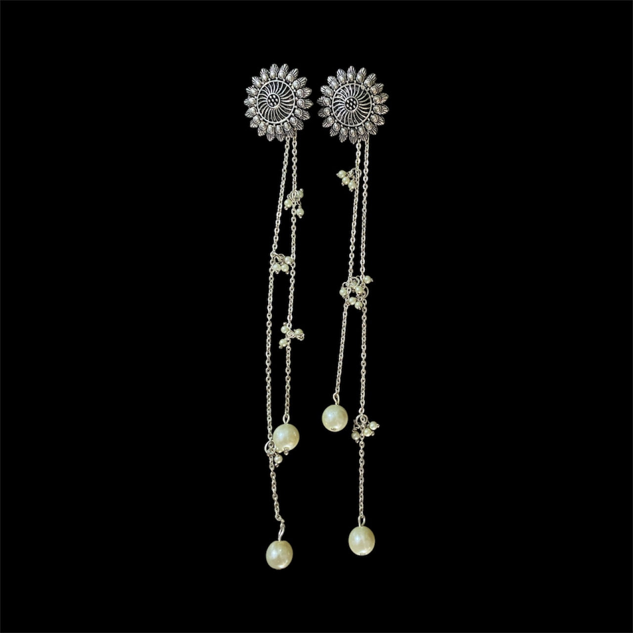 Oxidised chain earring with stud