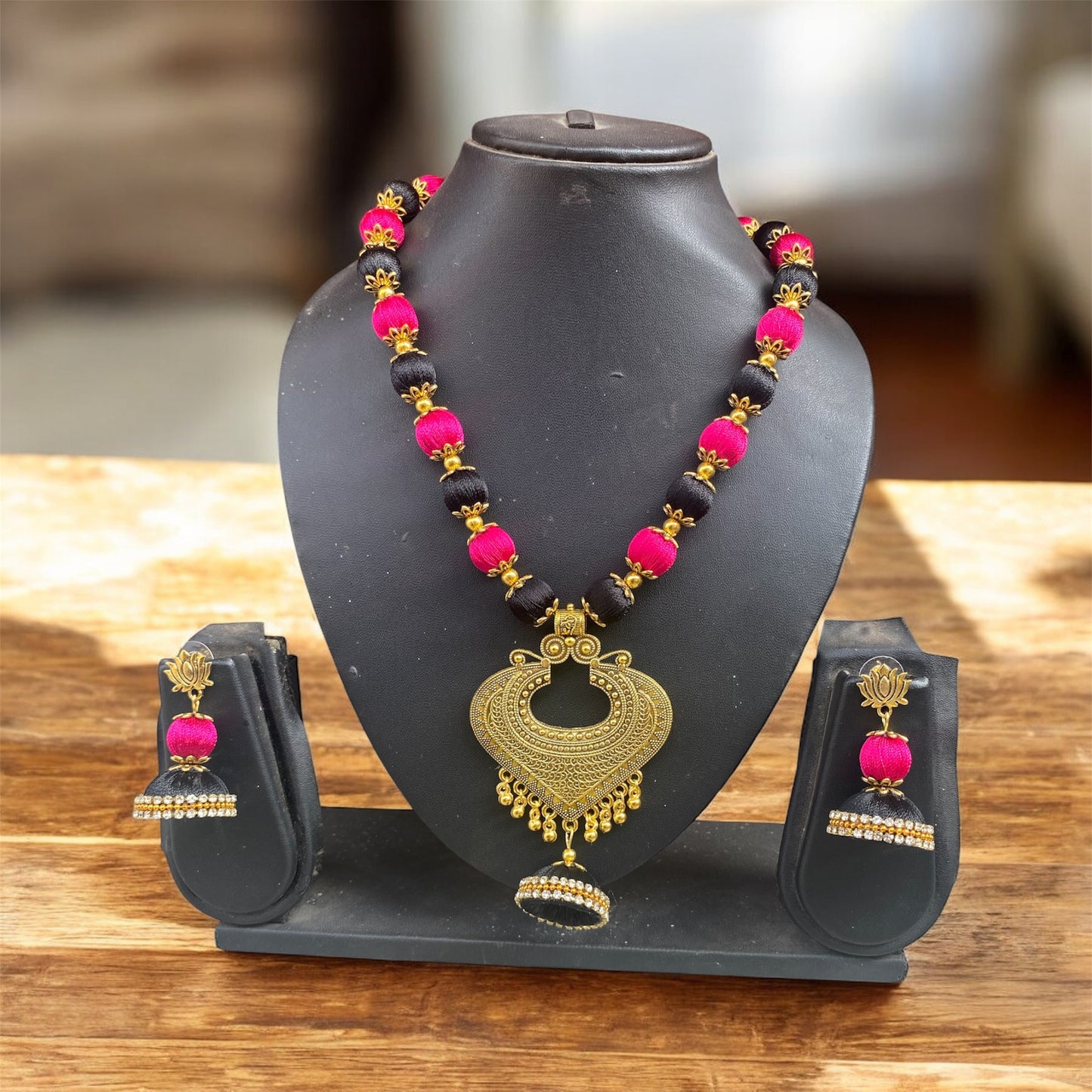 Silk thread heart shaped necklace