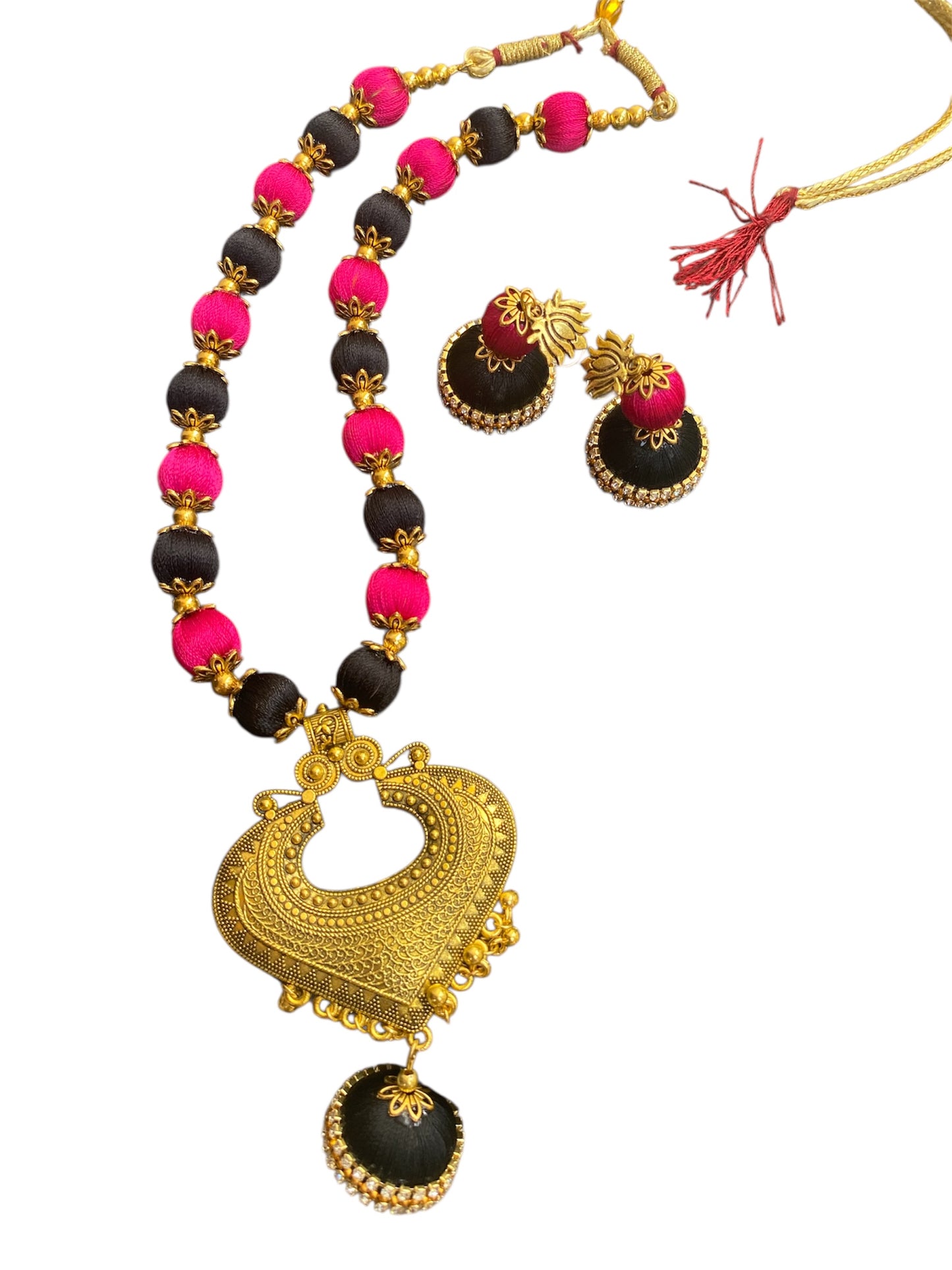 Silk thread heart shaped necklace