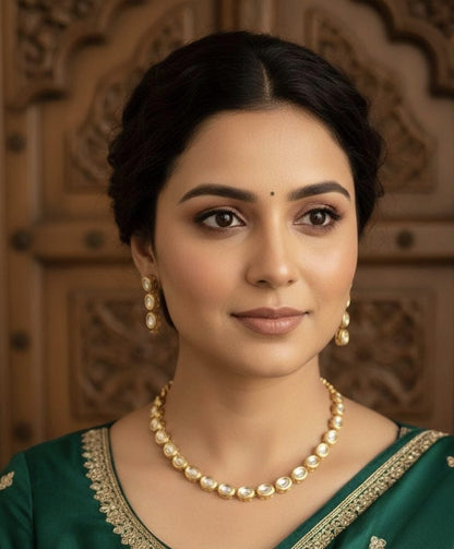 Simple kundan choker